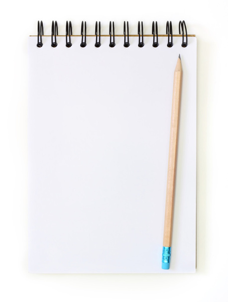 notebook ołówek na białym tle. - Zdjęcie, obraz