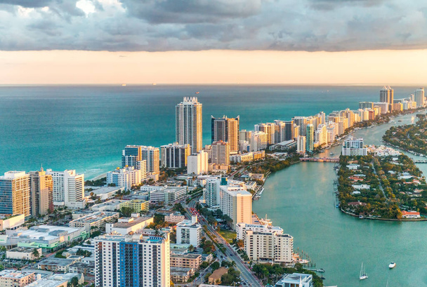 Vista in elicottero di South Beach, Miami
 - Foto, immagini
