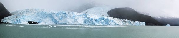 Παταγονία, Αργεντινή: το μέτωπο του παγετώνα Spegazzini με την στη λίμνη Argentino - Φωτογραφία, εικόνα