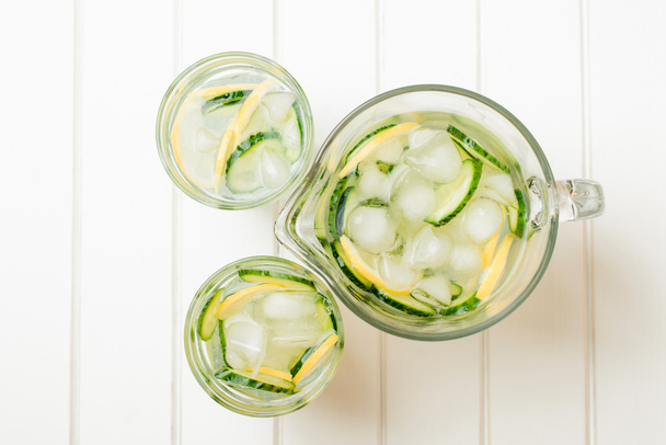 Water detox with cucumber and lemon. - Photo, Image