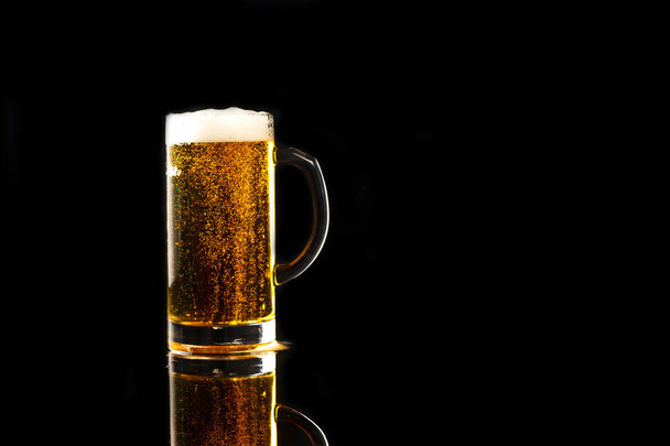 beer with bubbles  - Photo, Image
