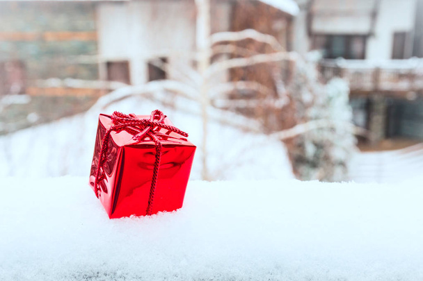 Christmas holiday ornament red gift box - Φωτογραφία, εικόνα