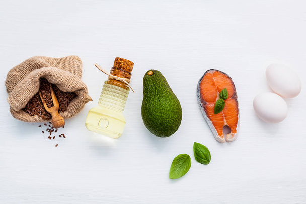Вибір джерел їжі омега-3 і ненасичених жирів. супер фо
 - Фото, зображення