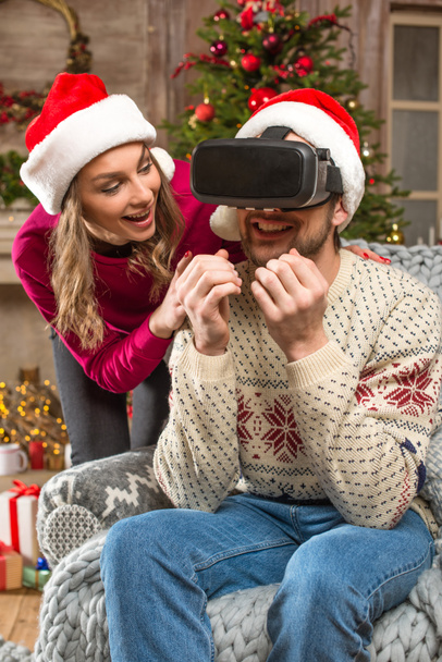 Couple using virtual reality headset  - Zdjęcie, obraz