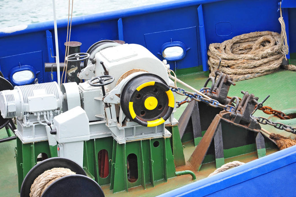 Anchor windlass with chain - Photo, Image