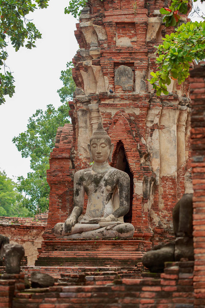 Immagine di Buddha sulla base
 - Foto, immagini