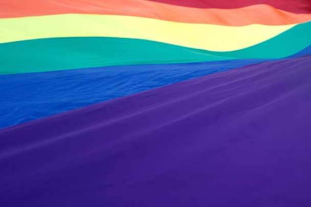 Абстрактный радужный флаг
 - Фото, изображение
