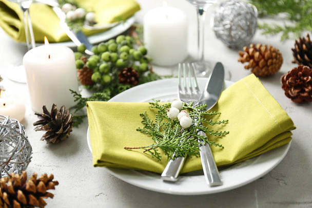 Beautiful Christmas table setting - Valokuva, kuva