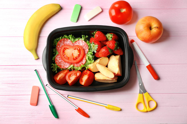 Lunch box and  stationery - Foto, immagini