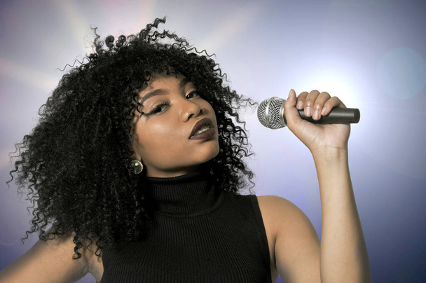 Africano americano preto mulher Singer
 - Foto, Imagem