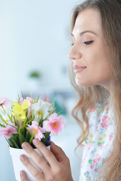 beautiful young woman with flowers - Fotoğraf, Görsel