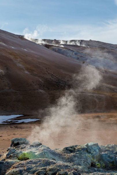 Una fumarola sul pendio del Mt. Namafjall
 - Foto, immagini