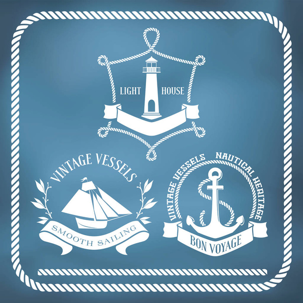 Námořních emblémy a nápisy s lodi, světlo dům a ukotvení - Vektor, obrázek