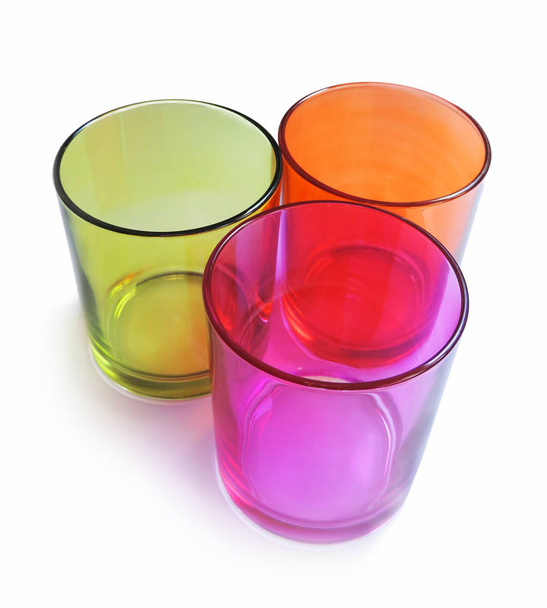 Vaciar vasos de colores
 - Foto, imagen