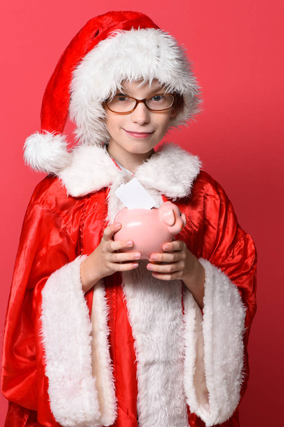 young cute santa claus boy - Foto, afbeelding