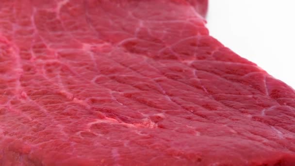 Mięso świeże i soczyste surowej wołowiny   - Materiał filmowy, wideo