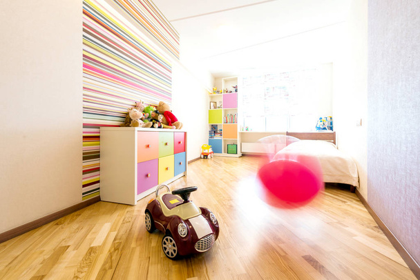 Colorido diseñado habitación de los niños
 - Foto, Imagen