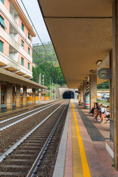 railway station in Monterosso al Mare, Italy - Foto, Imagen