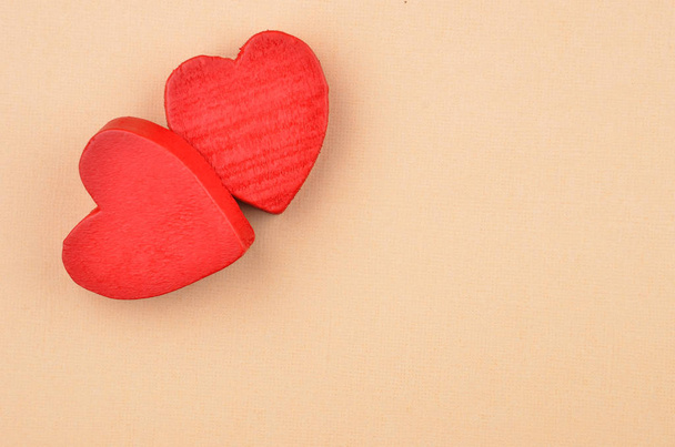 Heart on cardboard background - Foto, afbeelding
