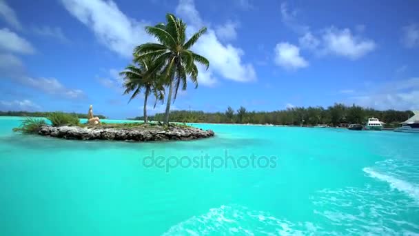 Oficios de placer entre las Islas
 - Metraje, vídeo