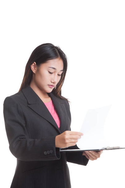 Young Asian business woman with  clipboard   - Photo, image