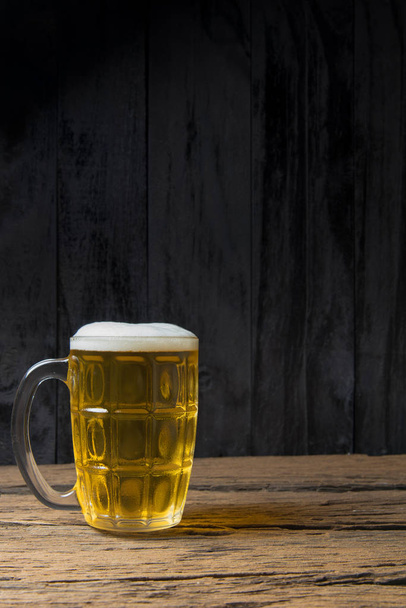 Кружка свежего пива
 - Фото, изображение
