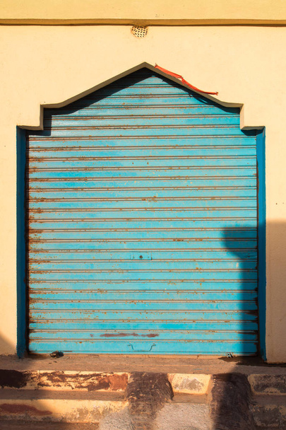 Zárt bolt tükrözésvédő, Marokkó - Fotó, kép