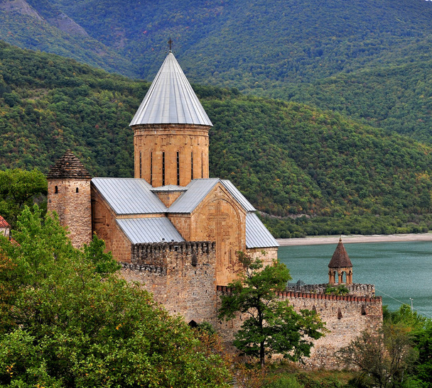 Ananuri orthodox church on the lake - Fotó, kép