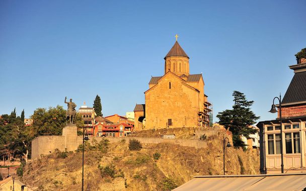 Metekhi-Kirche, Tiflis, Georgien - Foto, Bild