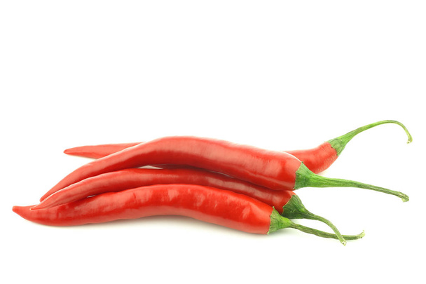 Букет червоного гострого перцю чилі
 - Фото, зображення