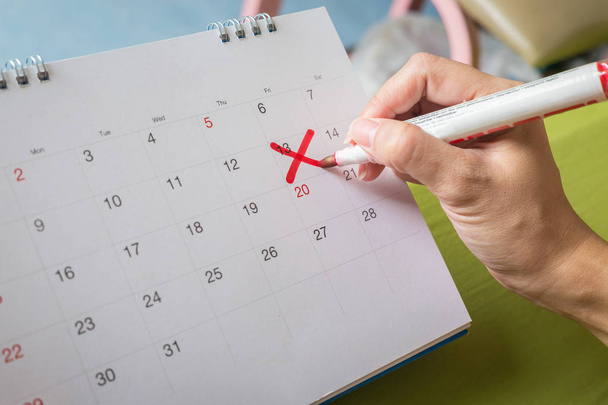 Guardar la fecha escrita en un calendario - Número de la suerte 13
 - Foto, Imagen