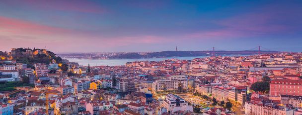 Sunrise Panorama Lisabonu. - Fotografie, Obrázek