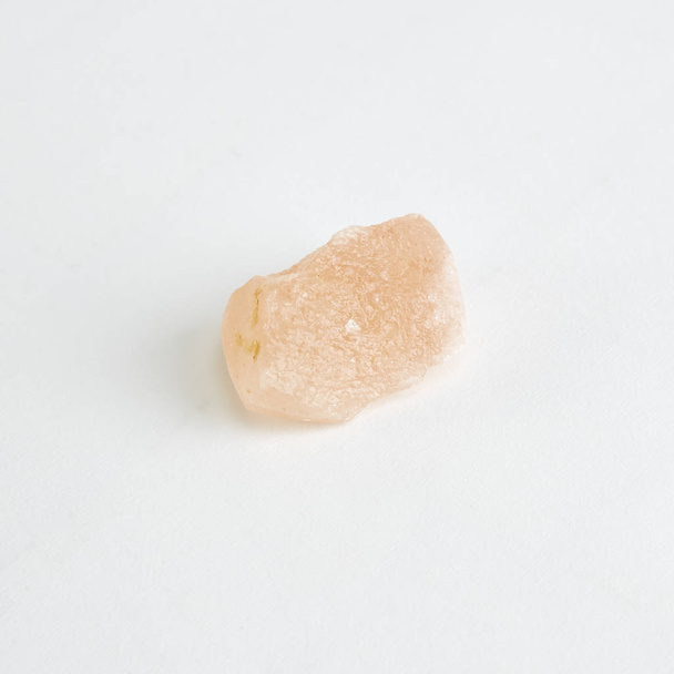 ピンクのヒマラヤのクリスタル塩背景 - 写真・画像