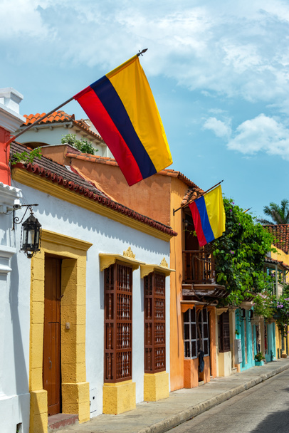 Κολομβιανή σημαίες για: Καρταχένα - Φωτογραφία, εικόνα