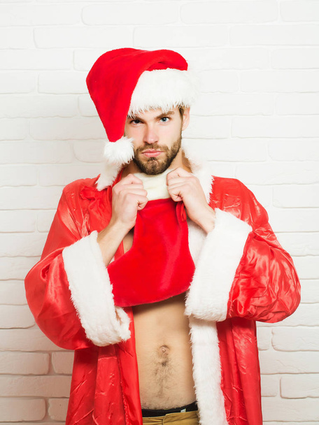 handsome muscular christmas santa man - Фото, зображення