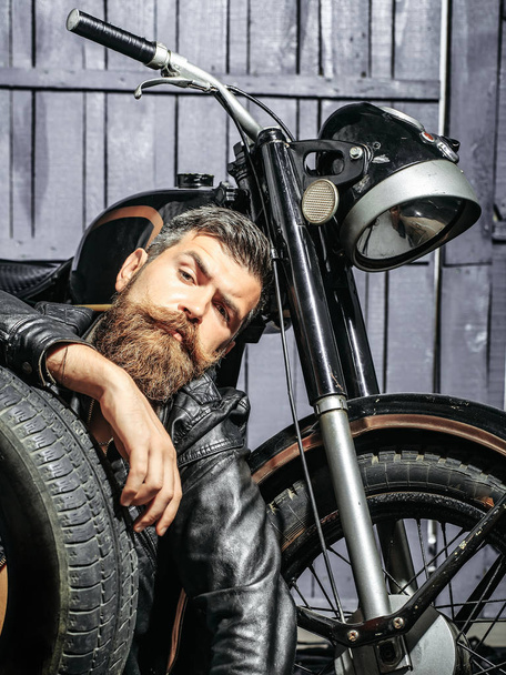 Bearded man hipster biker - Photo, image