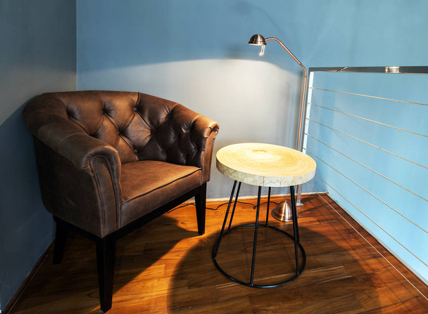 moderní interiér s židlí a nábytkem - Fotografie, Obrázek