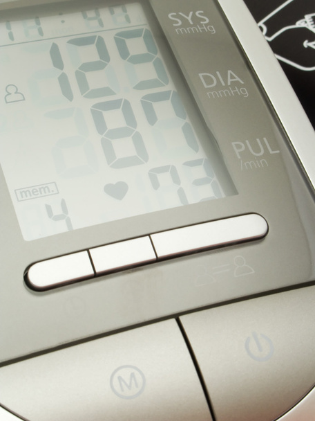 Moderna apparecchiatura digitale di misurazione della pressione sanguigna
 - Foto, immagini