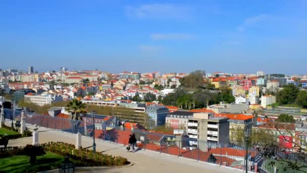 Κήπο του San Pedro de Alcantara είναι Κήπος βρίσκεται στη Λισαβόνα της Πορτογαλίας, στην ενορία του Ελέους. Χτίστηκε το 1864 και δύο βεράντες. - Πλάνα, βίντεο