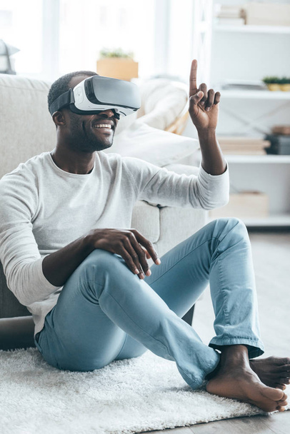 African man in VR headset - Photo, image