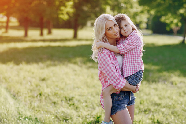young family mother and daughter - Foto, Bild