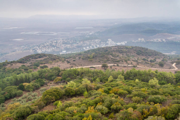 Vista della Valle di Jezreel nella giornata invernale dal Monte Carmelo, Israele
 - Foto, immagini