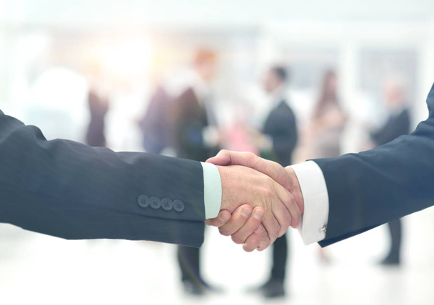Business man shaking hand to partner - Foto, Imagem