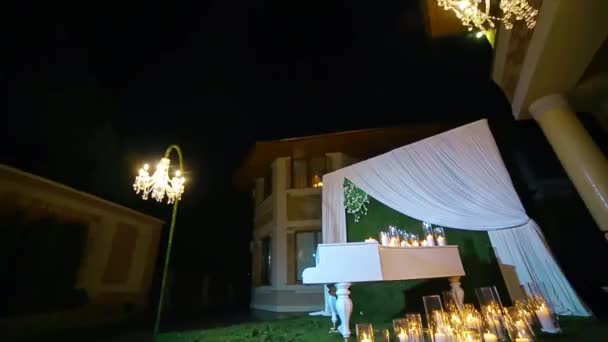 Bela cerimônia de casamento noite vela
 - Filmagem, Vídeo
