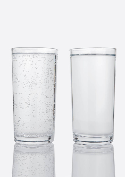 Two glasses with sparkling and still healthy water - Fotografie, Obrázek