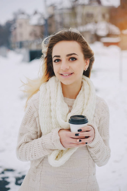 beautiful girl on winter walk - Fotografie, Obrázek