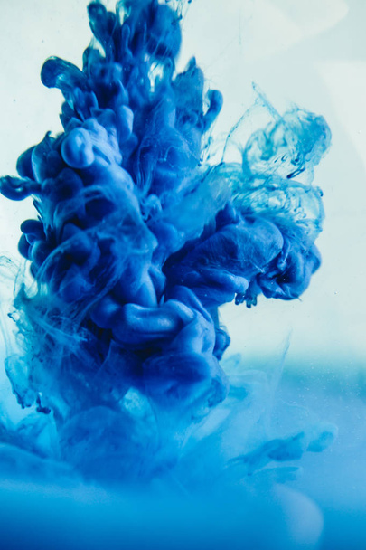 blue dye in water - Φωτογραφία, εικόνα
