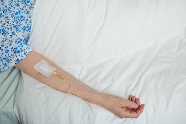 Arm of patient - Foto, imagen
