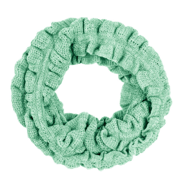 Bufanda de lana verde aislada sobre fondo blanco
. - Foto, Imagen