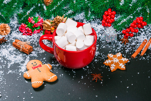 Christmas cookies and cup with marshmallows - Fotoğraf, Görsel